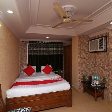 Oyo Flagship 16209 Hotel Ambar Palace Calcutta Calcutta Bara Bazar Zewnętrze zdjęcie
